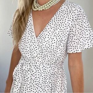 SIENNA SKY WHITE AND BLACK DRESS